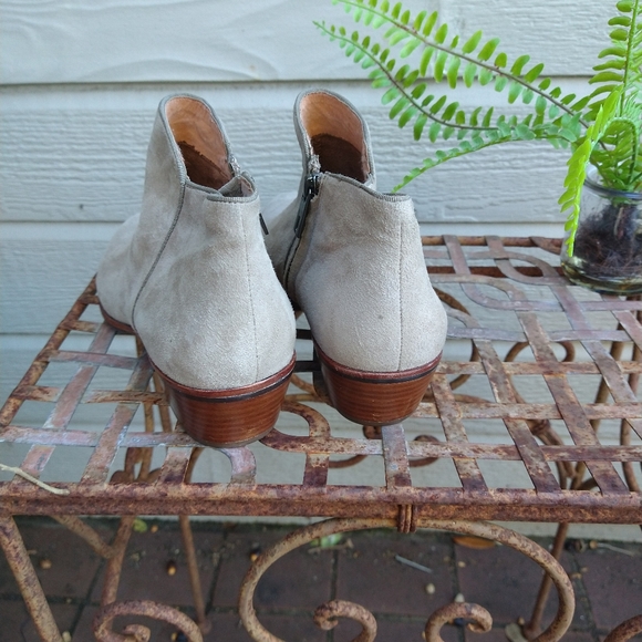 Sam Edelman booties - Picture 4 of 5